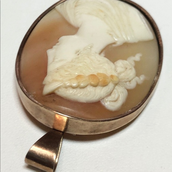 Gold Filled Antique Estate Shell Cameo Pendant - Picture 7 of 12